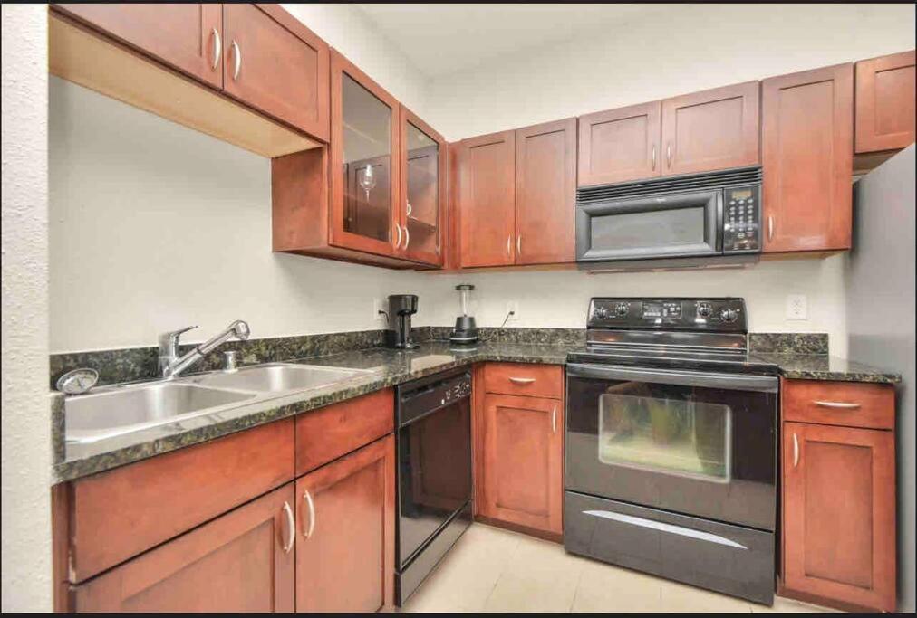 Luxury 1Bedroom/Pool View/ Galleria W/Study Desk 休斯敦 外观 照片