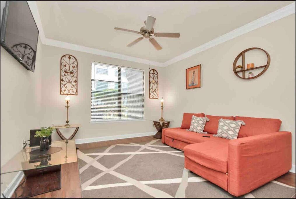 Luxury 1Bedroom/Pool View/ Galleria W/Study Desk 休斯敦 外观 照片