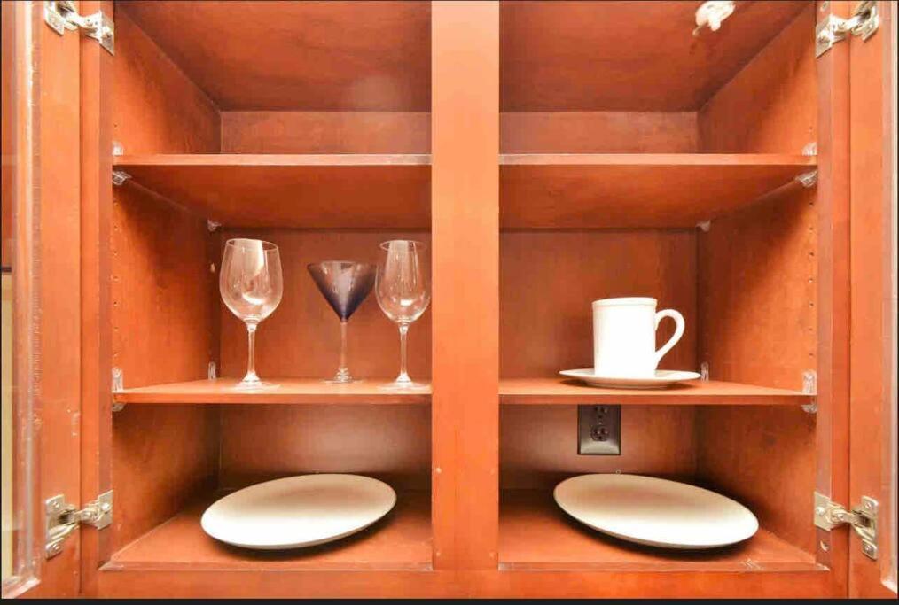 Luxury 1Bedroom/Pool View/ Galleria W/Study Desk 休斯敦 外观 照片