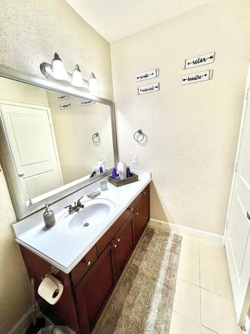 Luxury 1Bedroom/Pool View/ Galleria W/Study Desk 休斯敦 外观 照片