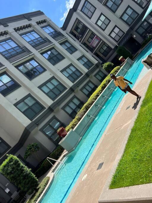 Luxury 1Bedroom/Pool View/ Galleria W/Study Desk 休斯敦 外观 照片
